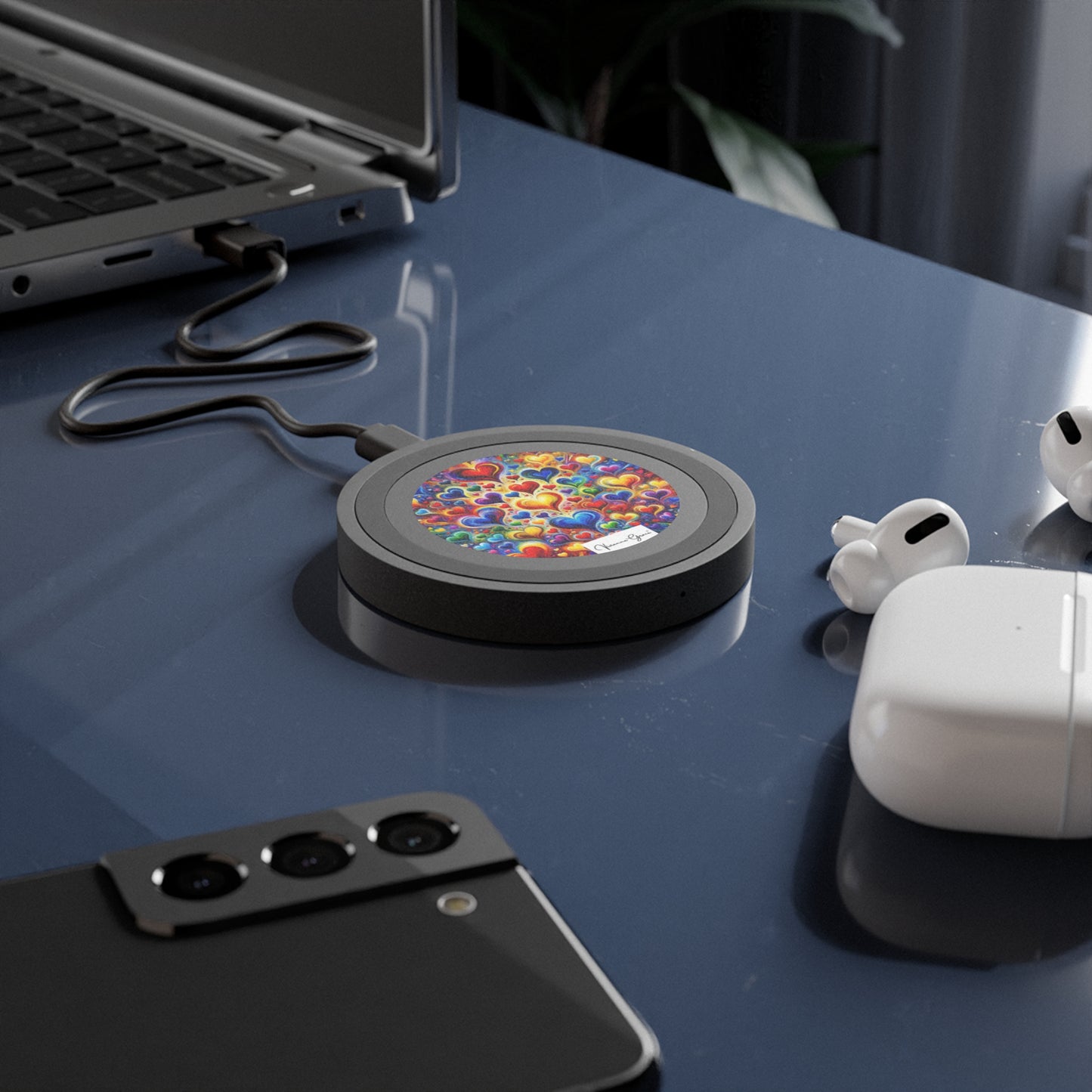 Quake Wireless Charging Pad - BRIGHT HEARTS - Vivienne Grace