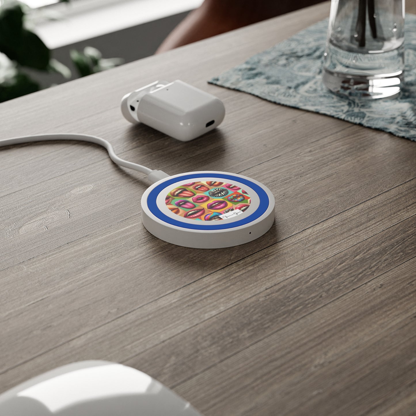 Quake Wireless Charging Pad - LIPS - Vivienne Grace