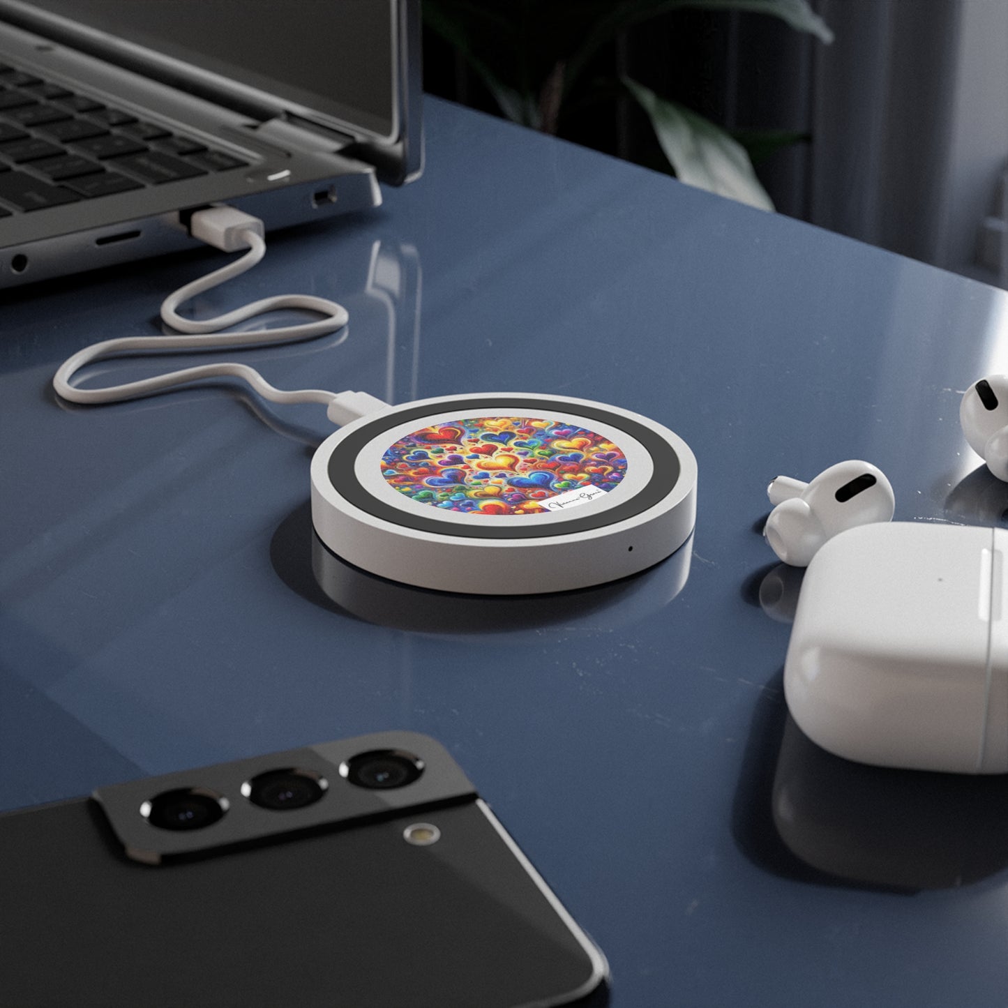 Quake Wireless Charging Pad - BRIGHT HEARTS - Vivienne Grace