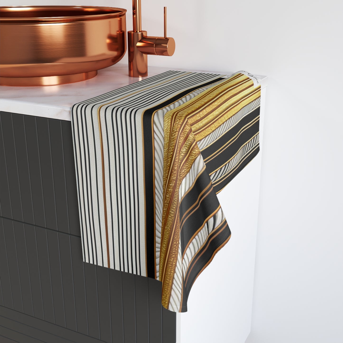 Chic Hand Towel - BLACK/GOLD - Vivienne Grace
