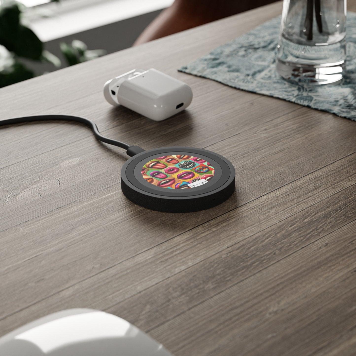 Quake Wireless Charging Pad - LIPS - Vivienne Grace